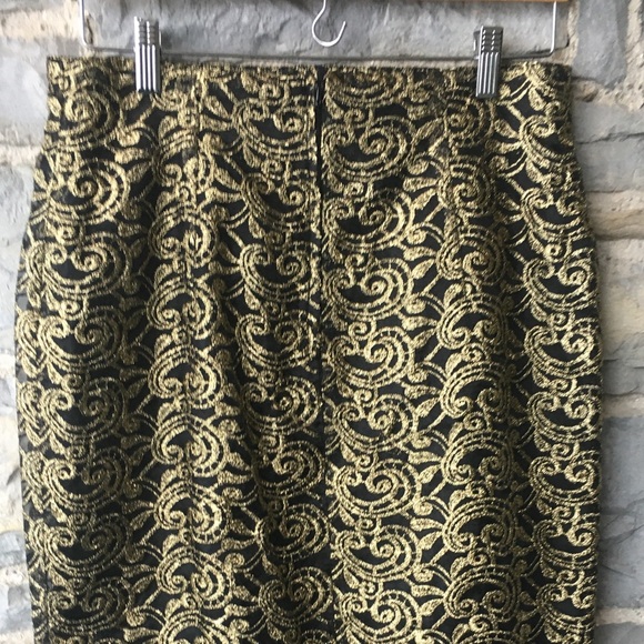 Baroque Lace Pencil Skirt - Picture 6 of 6